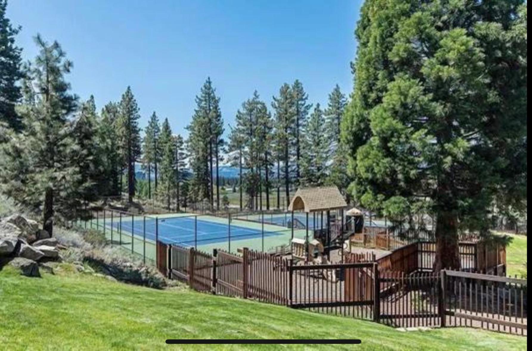 Large 1875 Sf 2-Bedroom 3 Bath 3-Floor Townhome Zephyr Cove Exterior foto